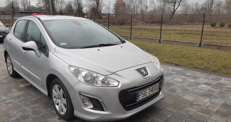 Peugeot 308 cena 19700 przebieg: 255000, rok produkcji 2012 z Koło małe 22